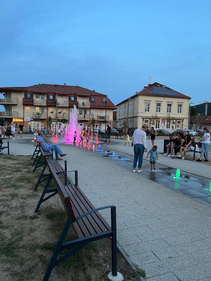 Var Apartman Miskolc Bagian luar foto